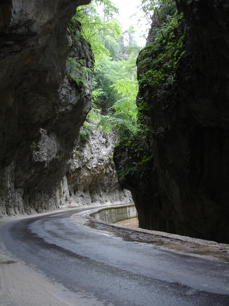 На път за Ягодинската пещера